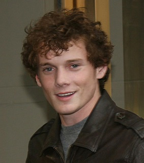 File:Zack Portrait.jpg