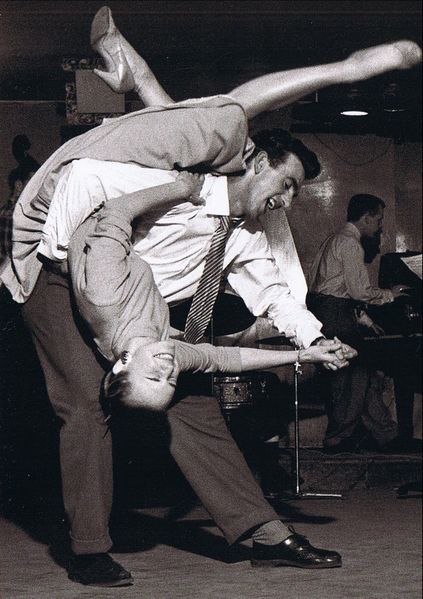 File:Swing.jpg